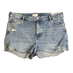 H&M Distressed Mom Fit Stretch Jean Shorts Cuffed High Rise Light Wash Size 18